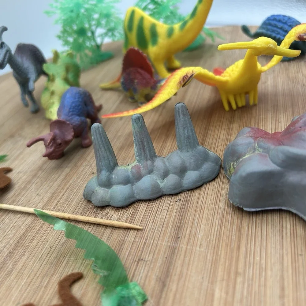 Dinosaurs Plastic  Prehistoric Playset‎ Figure Toys Lot With Trees With Monkeys